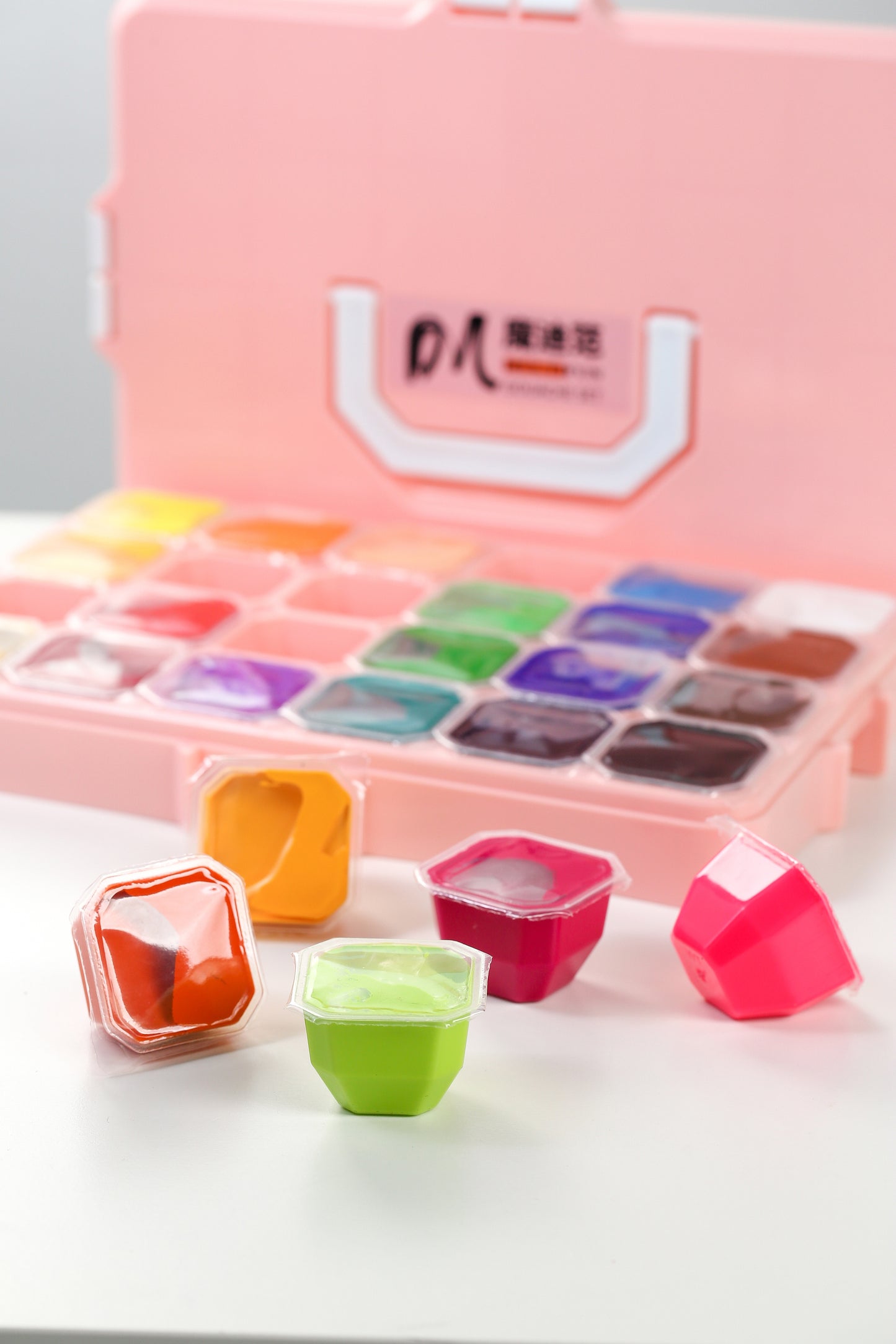MULTIFUN LEISURE UNIQUE JELLY CUP GOUACHE PAINT SET 24 COLORS * 30ML